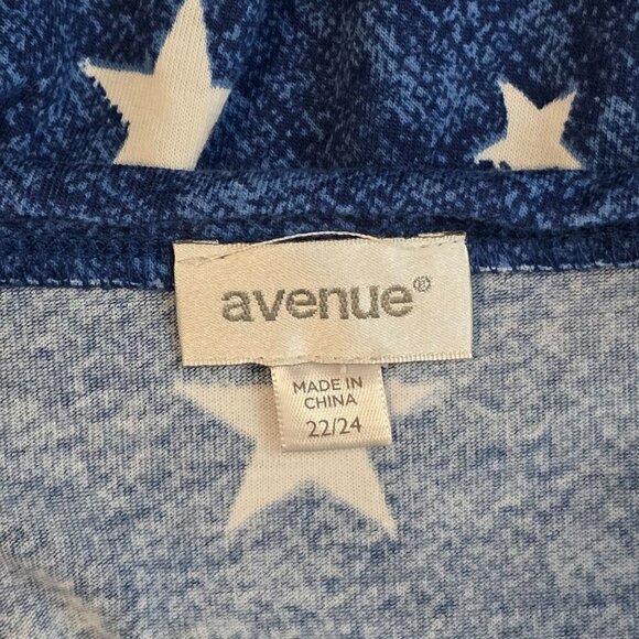 2/$15 Avenue Blue Star Print Cold Shoulder‎ Knit Top 22/24 (EUC) - Picture 5 of 7